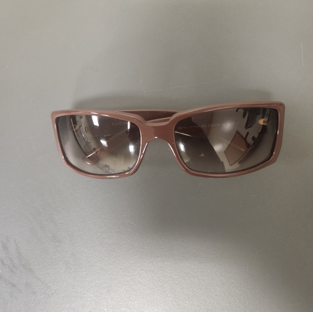 GUCCI Brown acetate Sunglasses with gradient lenses GG Logo Sign